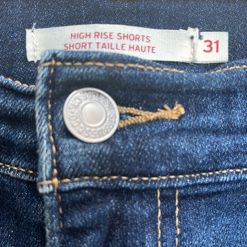 Levi’s - High Rise Shorts - Picture 4 of 8